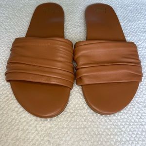 Beek leather sandal